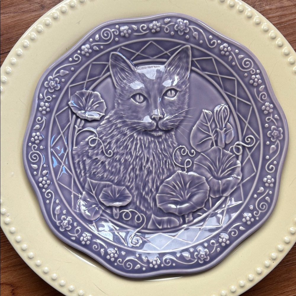 SALE Portugal The Meow Collection Patricia BA Shea Purple Majolica Cat Plates - Picture 15 of 16
